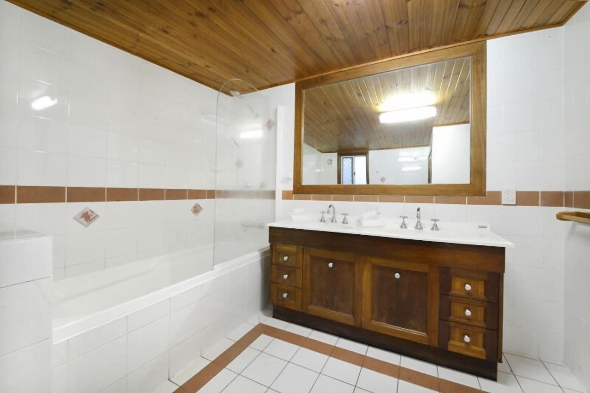 Airlie Guest House Airlie Beach Εξωτερικό φωτογραφία